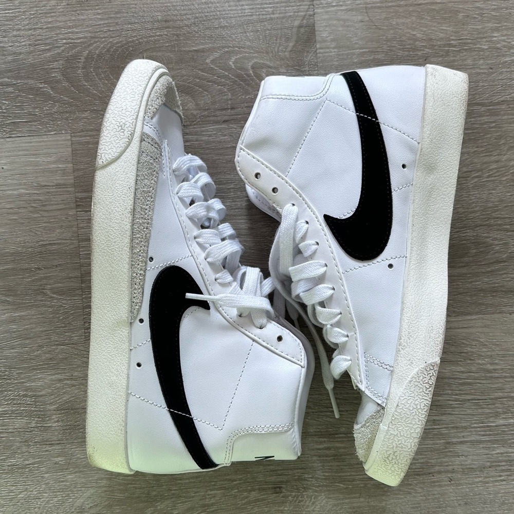 Nike blazer